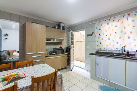 Casa à venda com 300m², 5 quartos e 1 vaga Casa à venda com 300m², 5 quartos e 1 vagaCozinha 2