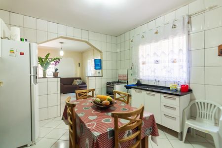 Casa à venda com 300m², 5 quartos e 1 vaga Casa à venda com 300m², 5 quartos e 1 vagaCozinha 1