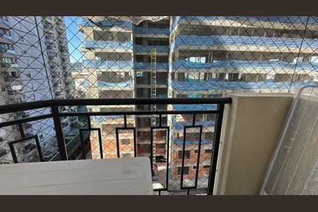 Varanda de apartamento para alugar com 2 quartos, 84m² em Alphaville Industrial, Barueri