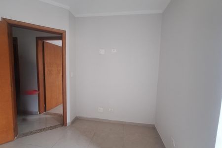 suíte  de apartamento para alugar com 2 quartos, 48m² em Vila Camilópolis, Santo André