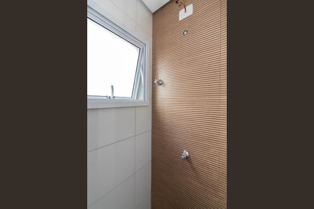 Banheiro de apartamento para alugar com 2 quartos, 50m² em Parque Mandaqui, São Paulo