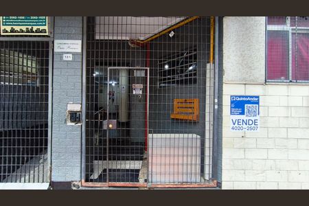 Apartamento à venda com 36m², 1 quarto e sem vaga Apartamento à venda com 36m², 1 quarto e sem vagaFachada + plaquinha