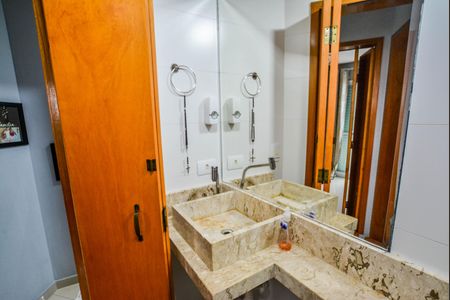 Apartamento para alugar com 86m², 2 quartos e 1 vaga Apartamento para alugar com 86m², 2 quartos e 1 vagaBanheiro Social