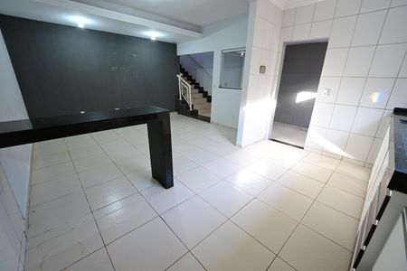 Casa para alugar com 300m², 3 quartos e 4 vagas