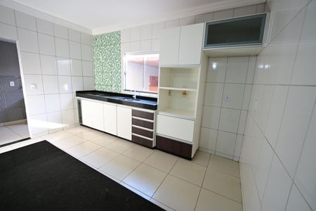 Casa para alugar com 3 quartos, 300m² em Jardim Petropolis, Goiânia