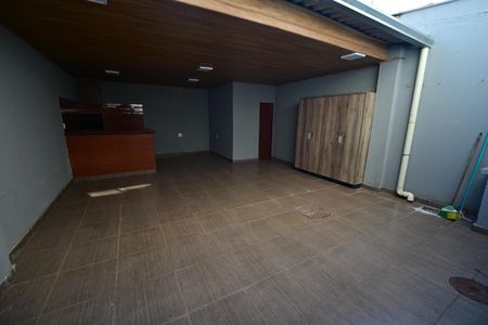 Casa para alugar com 300m², 3 quartos e 4 vagas