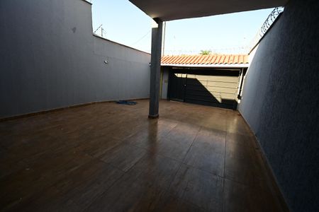 Casa para alugar com 3 quartos, 300m² em Jardim Petropolis, Goiânia