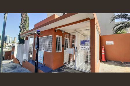 Fachada e portaria de apartamento à venda com 2 quartos, 50m² em Quitaúna, Osasco