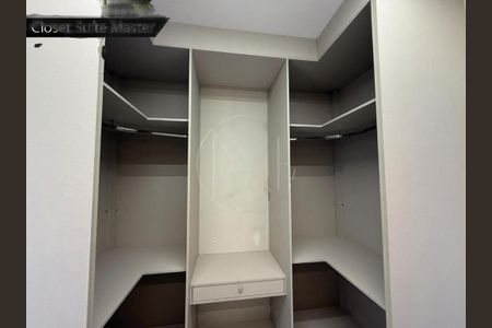 Casa de condomínio à venda com 187m², 3 quartos e 4 vagas