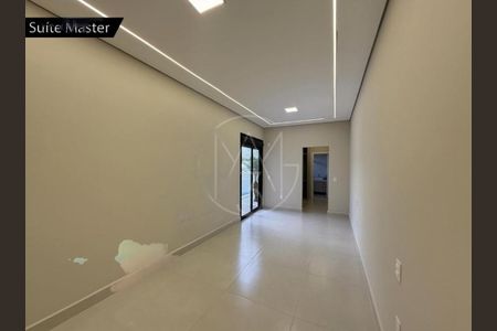 Casa de condomínio à venda com 187m², 3 quartos e 4 vagas