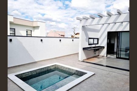 Casa de condomínio à venda com 220m², 3 quartos e 4 vagas