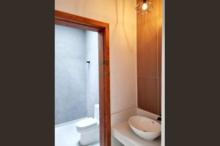 Casa de condomínio à venda com 220m², 3 quartos e 4 vagas