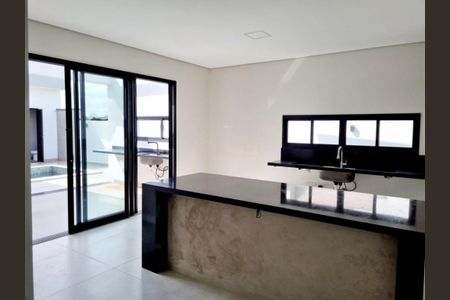 Casa de condomínio à venda com 220m², 3 quartos e 4 vagas