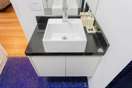 Apartamento para alugar com 90m², 2 quartos e 1 vaga Apartamento para alugar com 90m², 2 quartos e 1 vagaBanheiro da Suíte