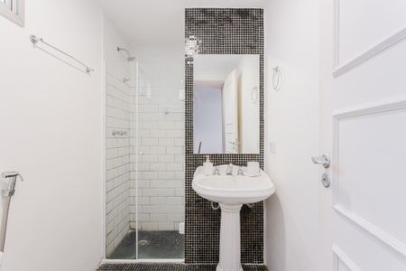 Apartamento para alugar com 90m², 2 quartos e 1 vaga Apartamento para alugar com 90m², 2 quartos e 1 vagaBanheiro