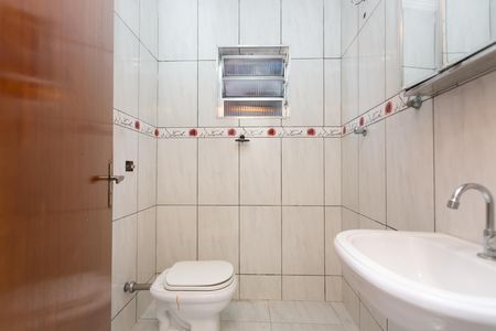 Casa para alugar com 3 quartos, 125m² em Conjunto Habitacional A. E. Carvalho, São Paulo