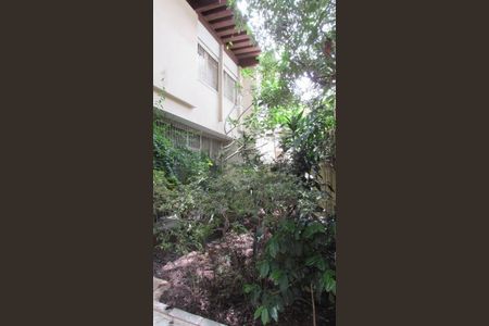 Foto 15 de casa para alugar com 4 quartos, 269m² em Sumaré, São Paulo