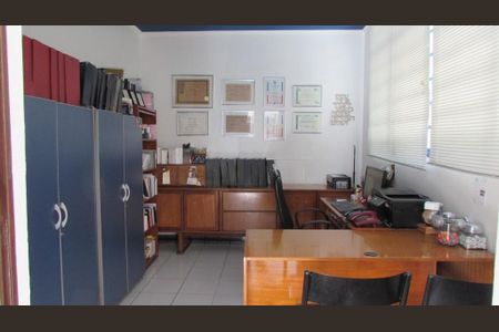 Foto 09 de casa para alugar com 4 quartos, 269m² em Sumaré, São Paulo