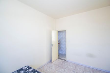 Quarto 1 de apartamento para alugar com 2 quartos, 90m² em Padre Miguel, Rio de Janeiro