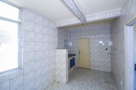 Apartamento para alugar com 90m², 2 quartos e sem vagaCozinha e Área de Serviço