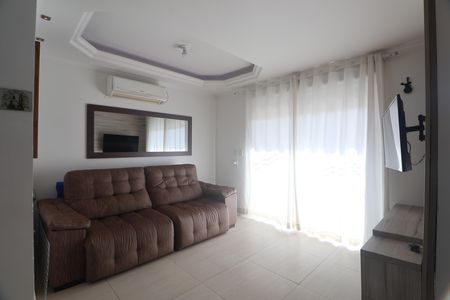 Casa à venda com 2 quartos, 77m² em Igara, Canoas