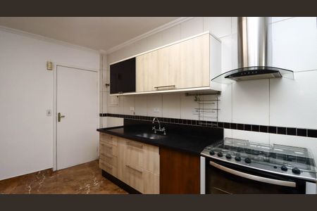 Apartamento para alugar com 117m², 3 quartos e 2 vagas Apartamento para alugar com 117m², 3 quartos e 2 vagasCozinha