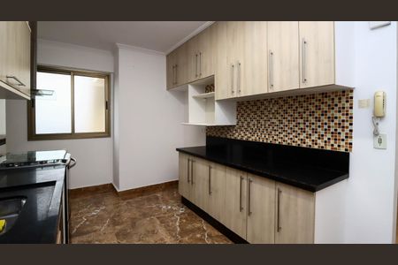 Apartamento para alugar com 117m², 3 quartos e 2 vagas Apartamento para alugar com 117m², 3 quartos e 2 vagasCozinha