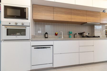 Apartamento à venda com 55m², 2 quartos e 1 vagaCozinha e Área de Serviço