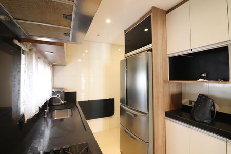 Apartamento para alugar com 107m², 2 quartos e 2 vagasCozinha 