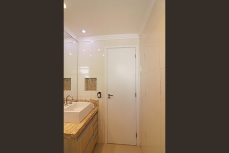 Apartamento para alugar com 107m², 2 quartos e 2 vagasSuíte 1 Banheiro 
