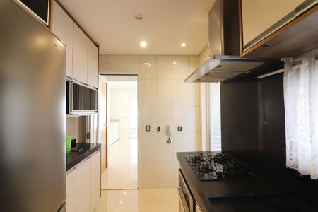 Apartamento para alugar com 107m², 2 quartos e 2 vagasCozinha 