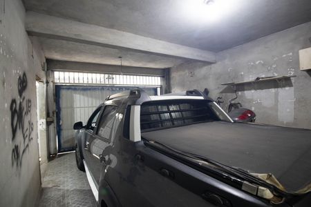 Garagem de casa à venda com 5 quartos, 250m² em Jardim Felicidade(zona Norte), São Paulo