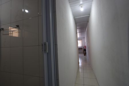 Corredor de casa para alugar com 2 quartos, 70m² em Conjunto Habitacional Marechal Mascarenhas de Morais, São Paulo