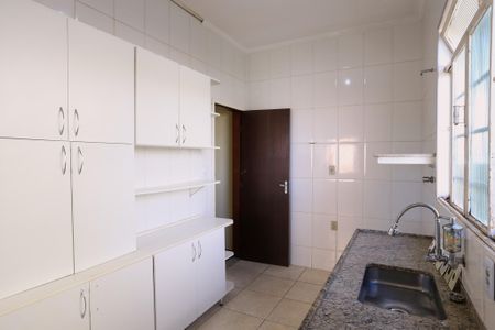Cozinha de casa à venda com 8 quartos, 360m² em Santa Ines, Belo Horizonte