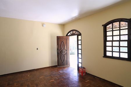 Casa à venda com 8 quartos, 360m² em Santa Ines, Belo Horizonte