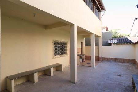Área externa de casa à venda com 8 quartos, 360m² em Santa Ines, Belo Horizonte