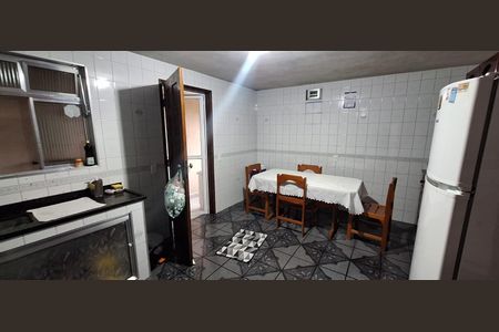 Apartamento à venda com 125m², 3 quartos e 2 vagas Apartamento à venda com 125m², 3 quartos e 2 vagasCozinha