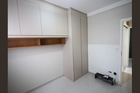 Apartamento à venda com 75m², 3 quartos e 2 vagasQuarto 3