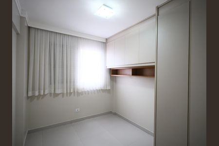 Apartamento à venda com 75m², 3 quartos e 2 vagasQuarto 3