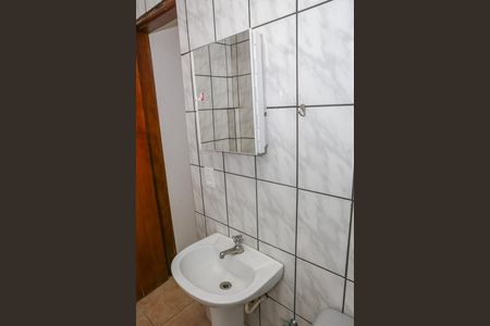 Banheiro de kitnet/studio para alugar com 1 quarto, 20m² em Pompeia, São Paulo