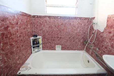 Banheiro de casa à venda com 2 quartos, 291m² em Cidade Dutra, São Paulo