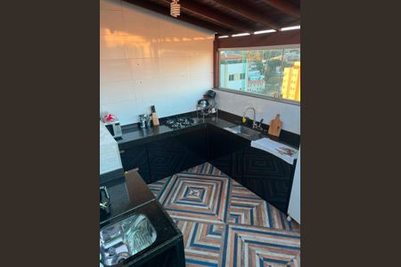 Apartamento à venda com 95m², 2 quartos e 1 vagaCozinha