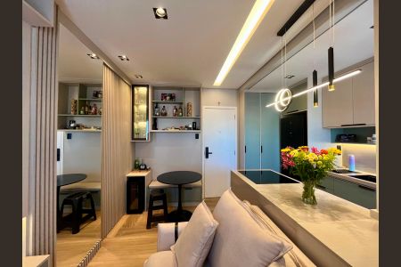 Sala de apartamento para alugar com 1 quarto, 34m² em Parque Industrial, Campinas