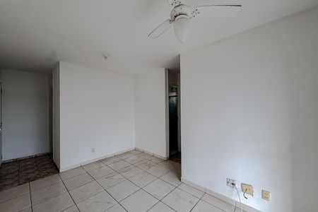 Apartamento para alugar com 66m², 2 quartos e 1 vaga Apartamento para alugar com 66m², 2 quartos e 1 vagaSala