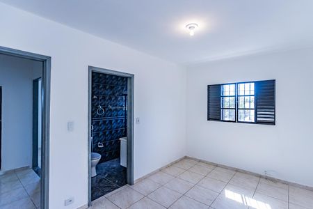 Casa para alugar com 80m², 4 quartos e sem vaga Casa para alugar com 80m², 4 quartos e sem vagaSuite