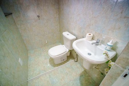 Banheiro da Suíte 2 de casa para alugar com 3 quartos, 119m² em Rio Pequeno, São Paulo