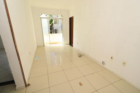 Casa para alugar com 2 quartos, 59m² em Cabula Vi, Salvador