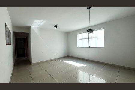 Apartamento à venda com 3 quartos, 98m² em Ipiranga, Belo Horizonte