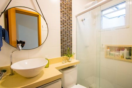 Apartamento à venda com 50m², 2 quartos e 1 vaga Apartamento à venda com 50m², 2 quartos e 1 vagaBanheiro