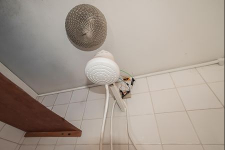 Banheiro de Serviço de apartamento para alugar com 2 quartos, 70m² em Indianópolis, São Paulo